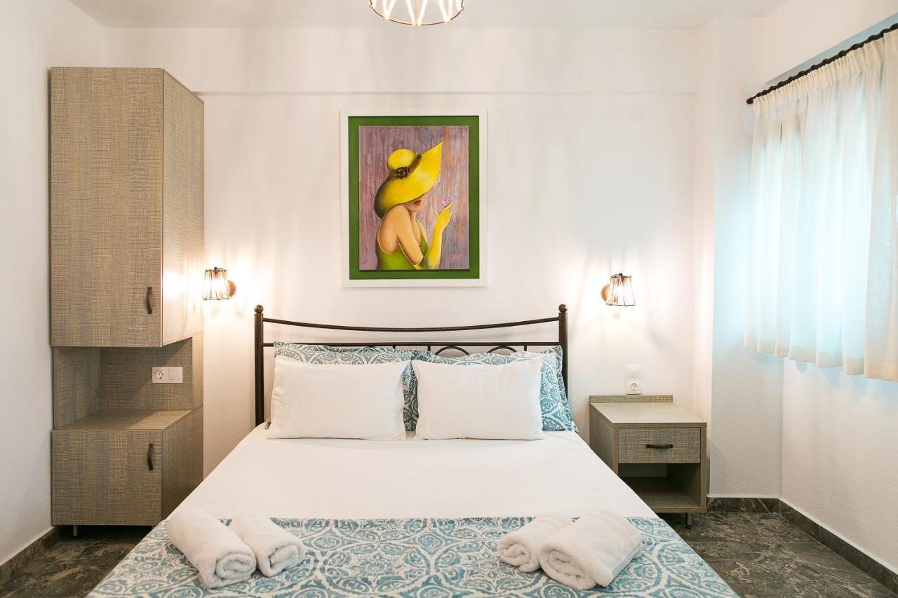Alexandros Hotel Apartments 보우르보우로우 외부 사진