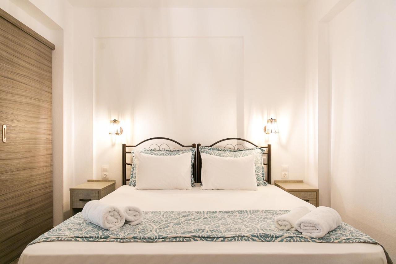 Alexandros Hotel Apartments 보우르보우로우 외부 사진