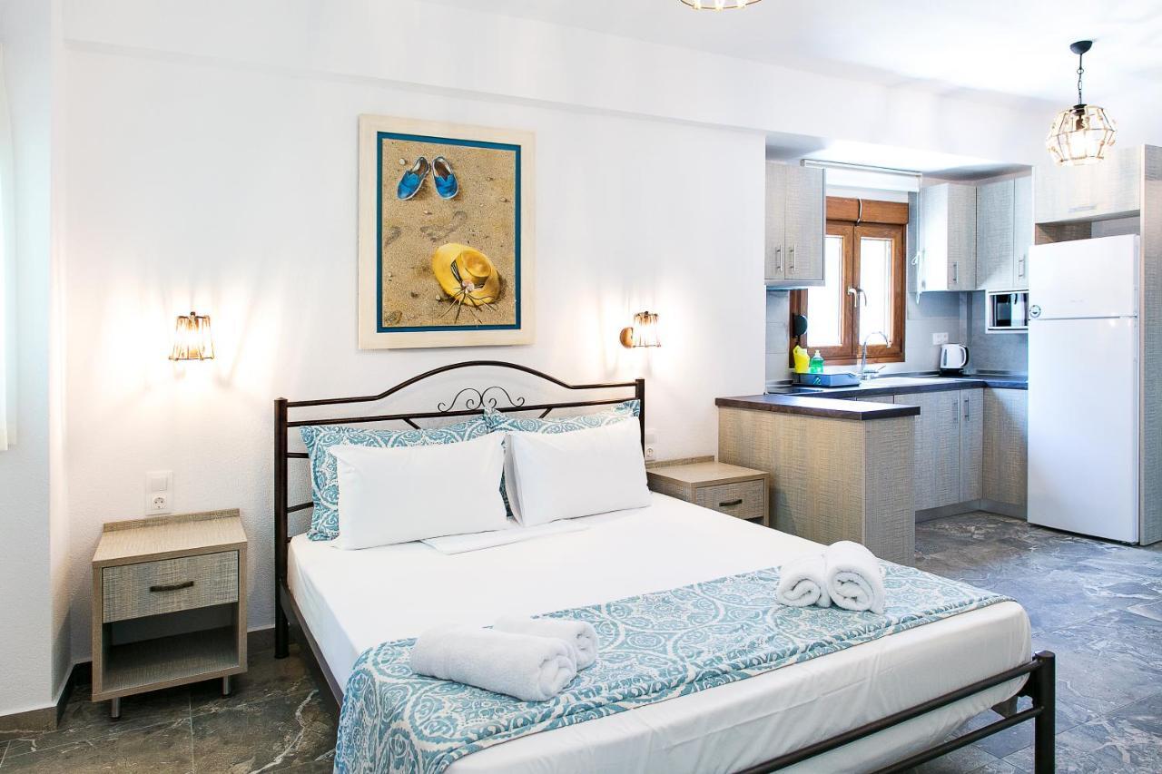 Alexandros Hotel Apartments 보우르보우로우 외부 사진